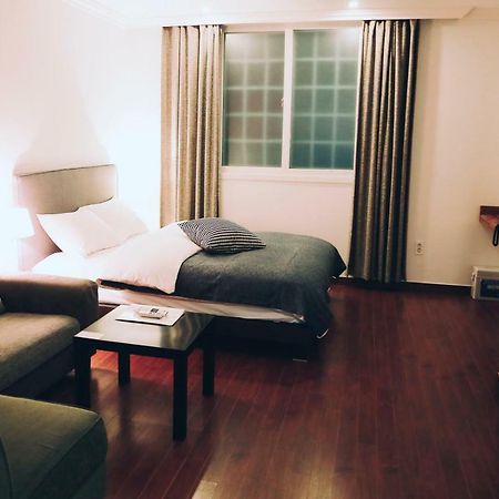 Gonggan Residence Hotel Geoje Εξωτερικό φωτογραφία